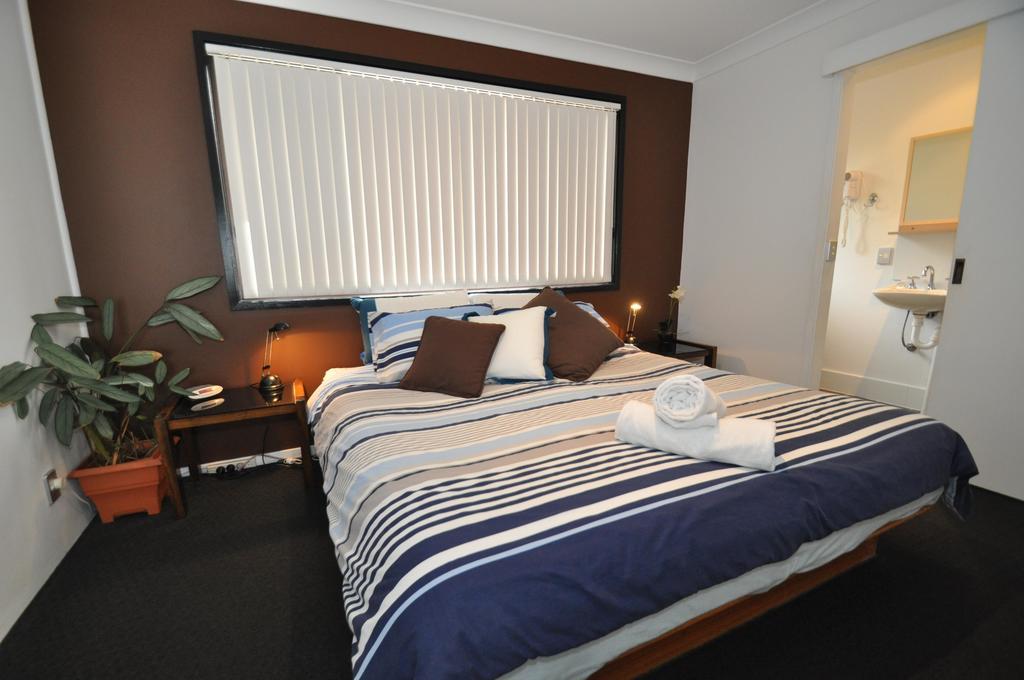 Beachfront Apartments Narooma Habitación foto
