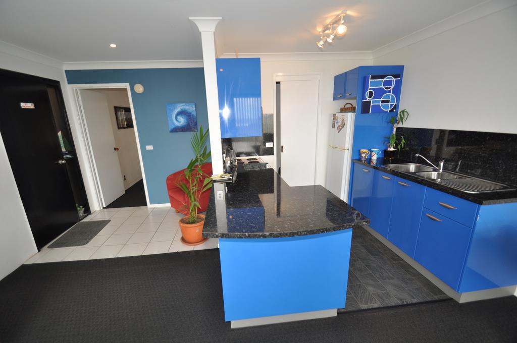 Beachfront Apartments Narooma Habitación foto